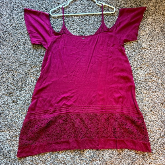 O'Neill Women Burgundy Red Cold Shoulder Casual Dress with lacy detail,  L - Picture 2 of 7